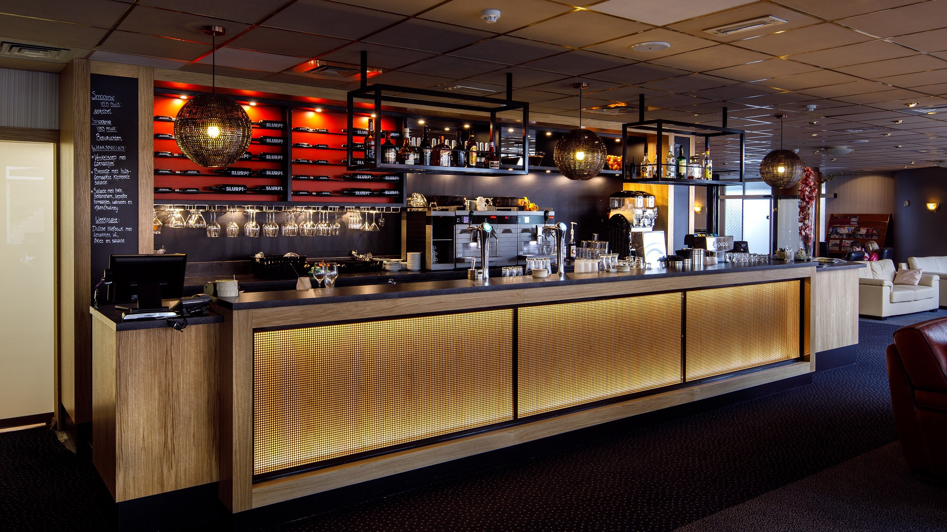 De bar in het restaurant van SpaWell 